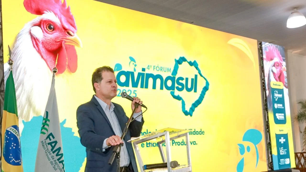 Renato Câmara comemora reconhecimento do Brasil como livre de gripe aviária